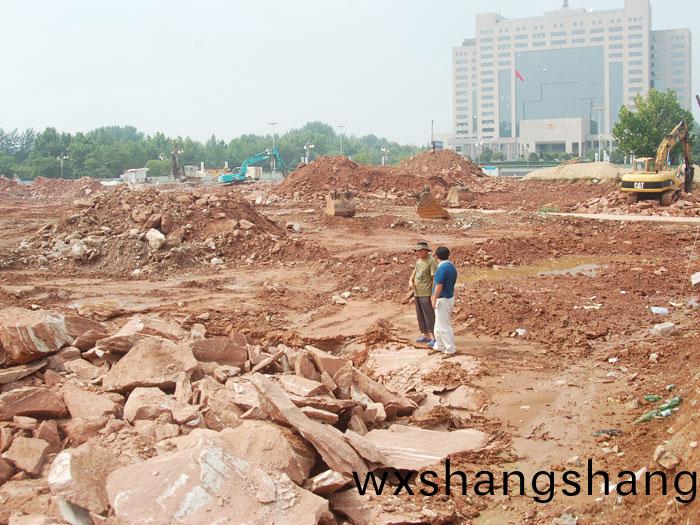 莱芜茂业中心项目土石方开挖及外运工程