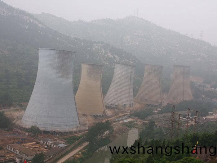 莱芜发电厂水塔爆破拆除工程